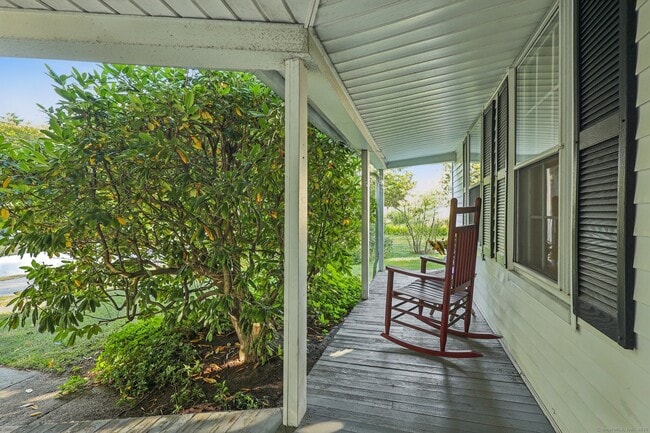 Foto del edificio - 34 Orcuttville Rd