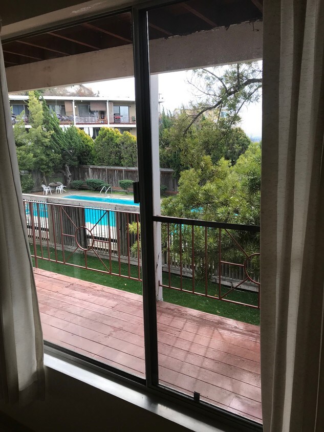 Garden View - 2104 Miramonte Ave
