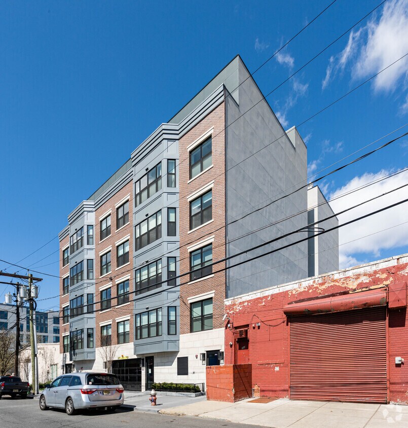 Foto del edificio - 366 6th St