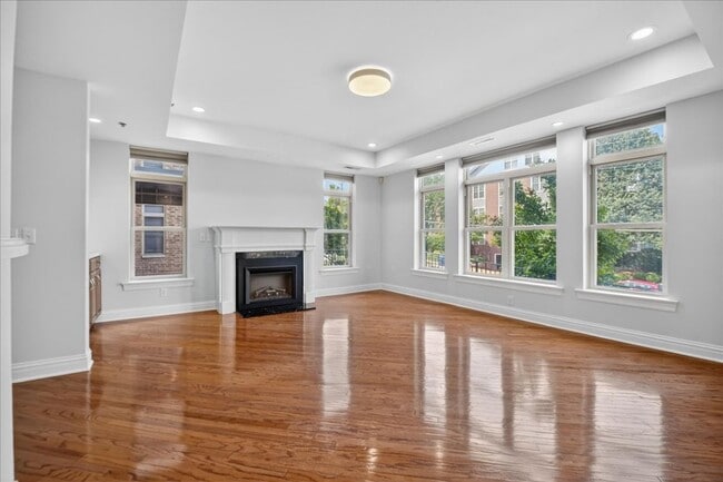 Foto del edificio - 500 North and South Rd