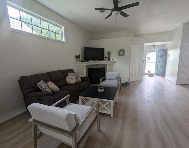 Foto del edificio - Charming 4BR House in Tallahassee