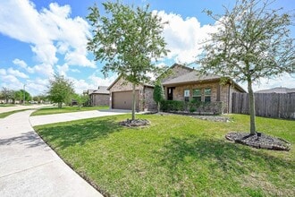 Building Photo - 18335 Stablewood Manor Trail