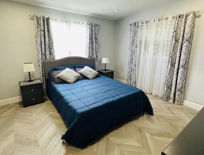 Photo - 1865 W Chatham Rd House