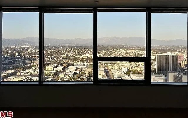 Building Photo - 1100 Wilshire Blvd
