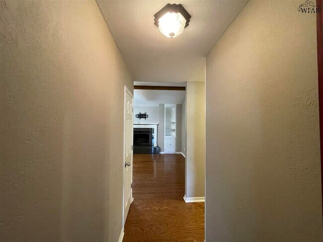 Building Photo - 2807 Concho Ln