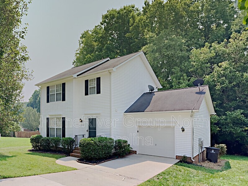 Primary Photo - 1335 Camden Pl Ct