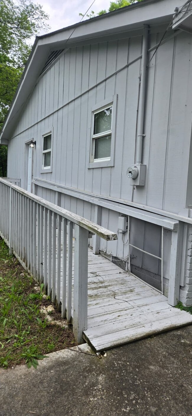 Foto del edificio - 533 Branham Ave SW