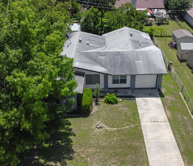 Foto del edificio - 4-Bedroom Home in the Heart of Killeen