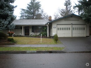 Building Photo - 371 Ivanhoe Ave
