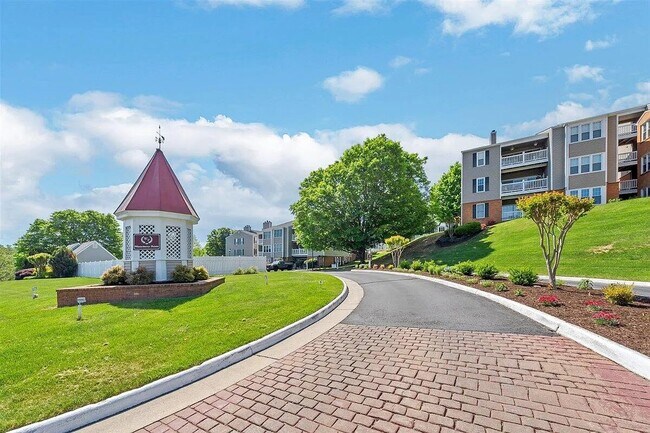 Foto del edificio - 2973 Winterberry Dr