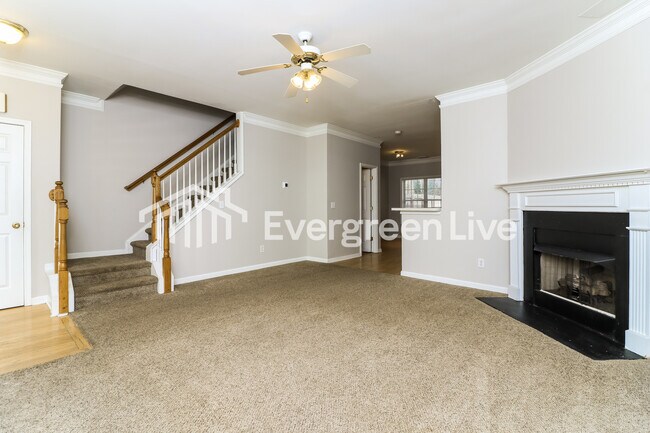 Foto del edificio - 1972 Drennon Ave