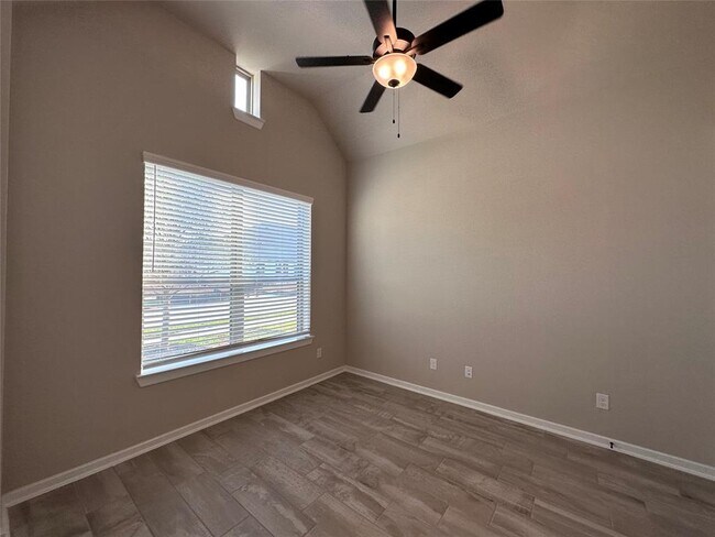 Foto del edificio - 21130 Yellow Bay Dr