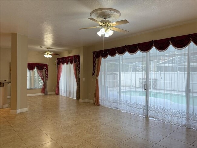 Foto del edificio - 1373 Foxforrest Cir
