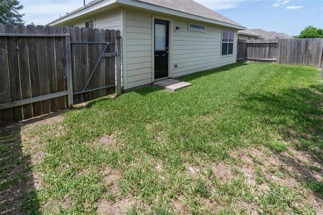 Foto del edificio - 6014 Sugar Field Ln