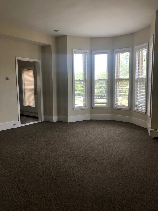 Main Level Living Room - 115 Branch St