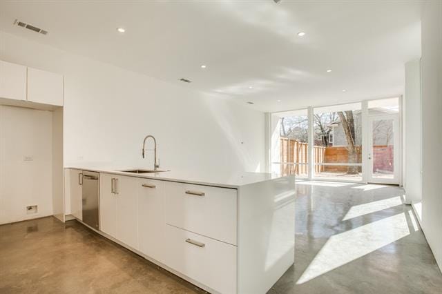 Building Photo - 5801 Bryan Pkwy