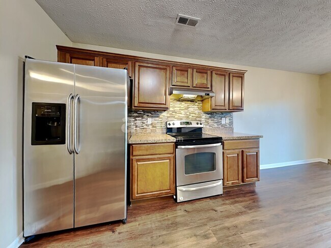 Foto del edificio - 355 Hennepin Dr