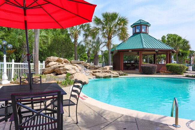 Piscina - Anthos at Lexington Place