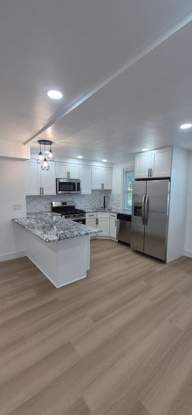 Building Photo - 5575 Ogontz Ave