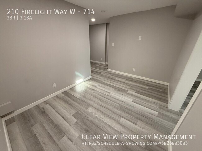 Photo du bâtiment - Bright and spacious 3-bedroom, 3.5-bathroom townhouse!!