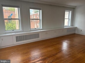 Building Photo - 7 Coryell St