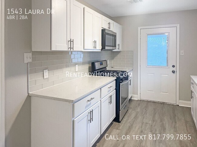 Building Photo - 1543 Laura Dr