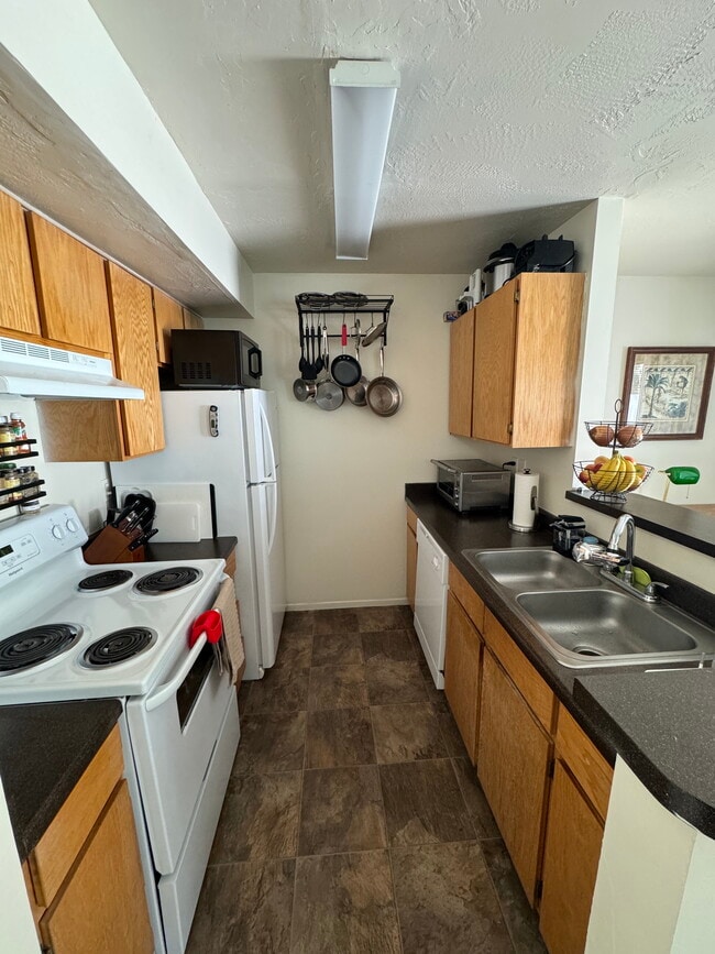 Building Photo - 841 E Arcadia Green Way
