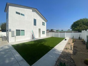 Building Photo - 5337 W Falls View Dr