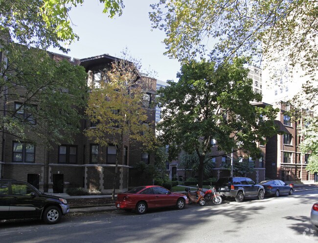 Building Photo - 522-530 W Cornelia Ave