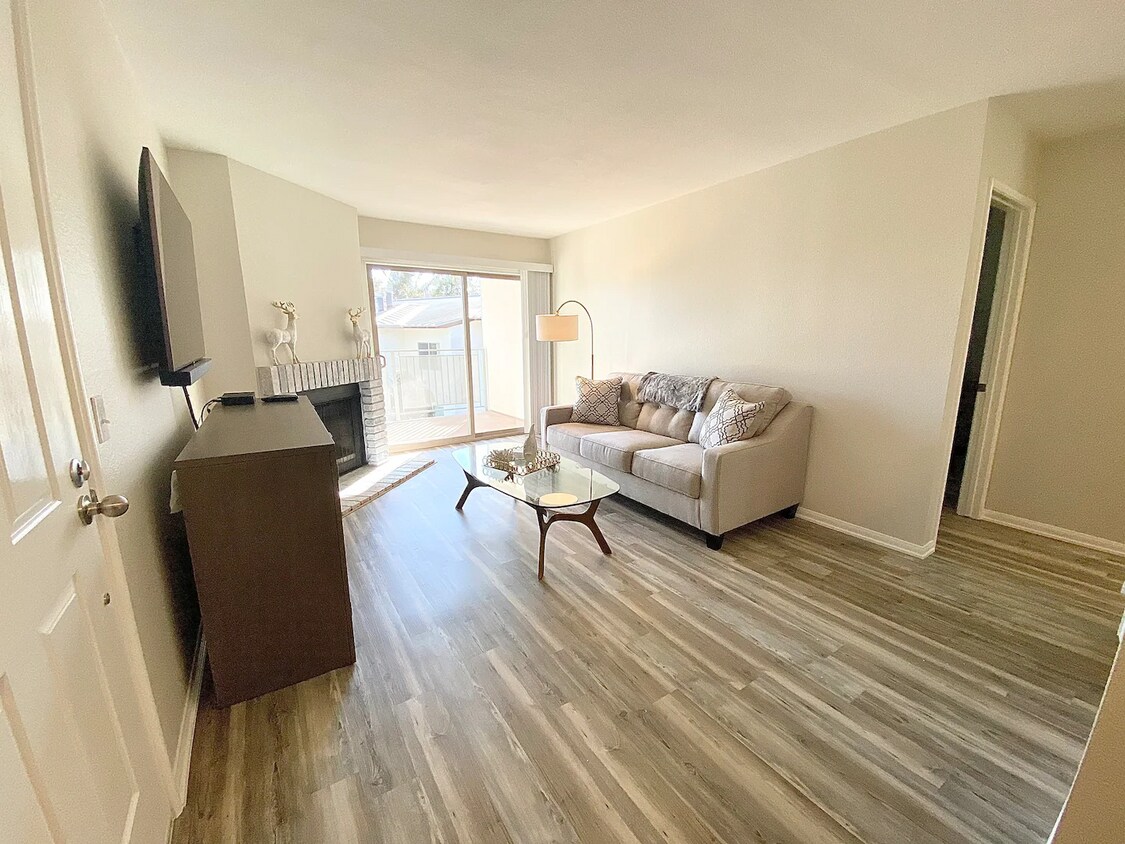 1810 S El Camino Real Unit 207, Encinitas, CA 92024 Condo for Rent in Encinitas, CA