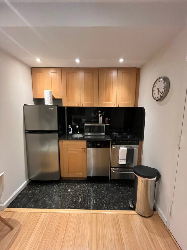 Foto del edificio - 150 West 51st Street