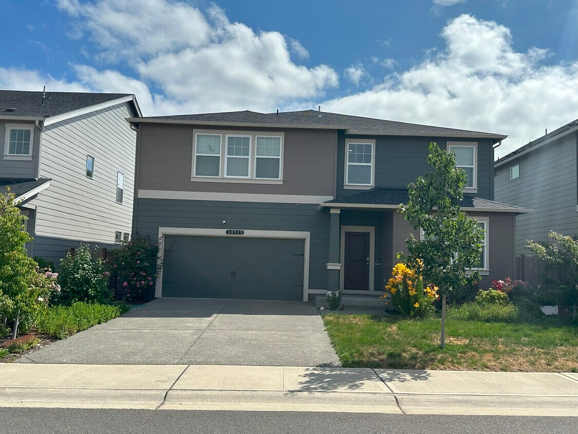 Foto principal - 18717 111th Ave E