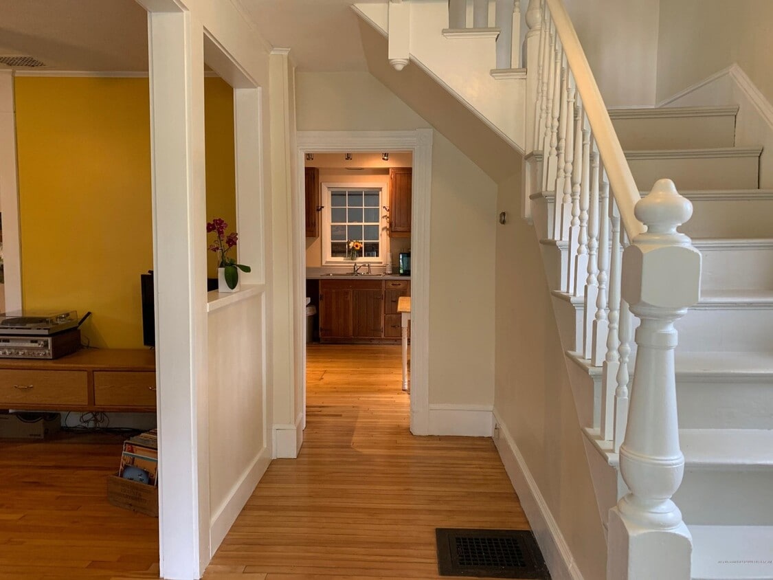 30 Forest Ave, Orono, ME 04473 House Rental in Orono, ME