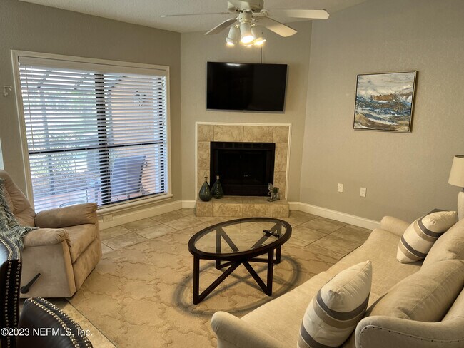 Building Photo - 818 Coquina Bay
