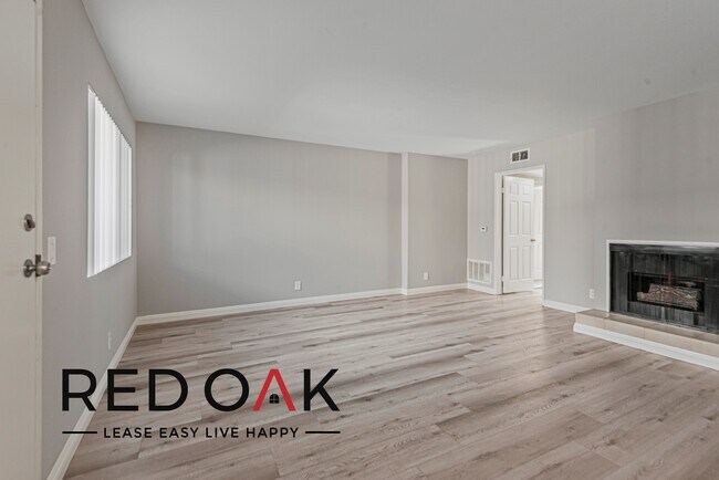 Foto del edificio - Incredible One Bedroom with a Fireplace, S...