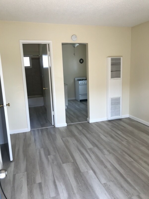 2304 Morley St Unit 10, San Diego, CA 92111 Room for Rent in San