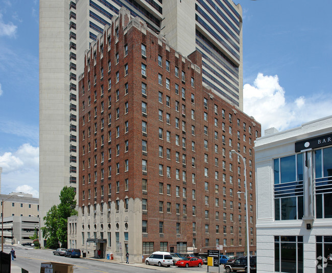 Foto del edificio - James Robertson Apartments