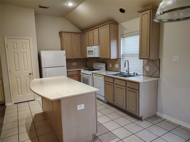 Building Photo - 9218 Dune Gate Ct