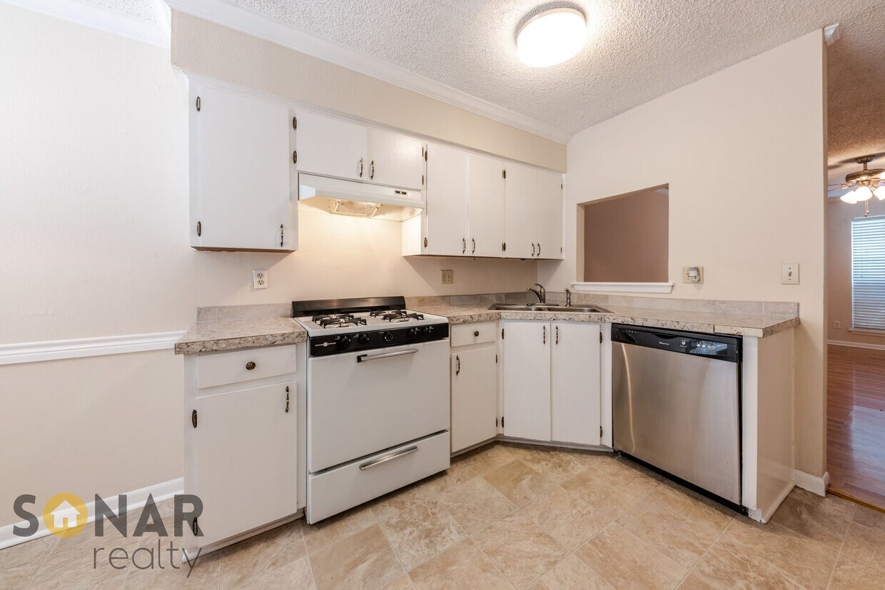 205 W William Cannon Dr, Austin, TX 78745 House Rental in Austin, TX