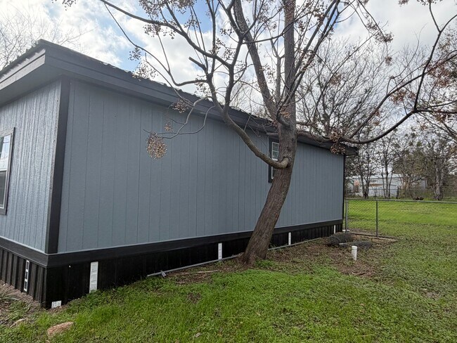 Foto del edificio - 806 S Rusk Ave