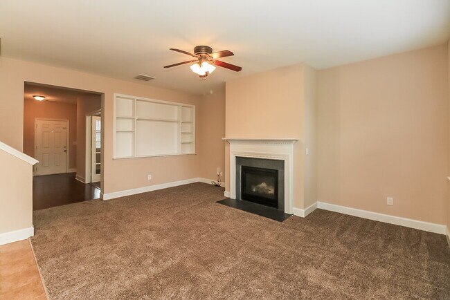 Building Photo - 38 Parklane Cir