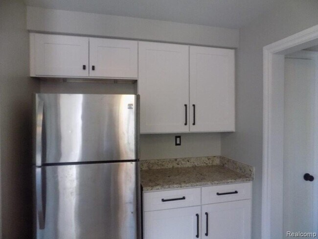 Foto del edificio - 4354 E 10 Mile Rd