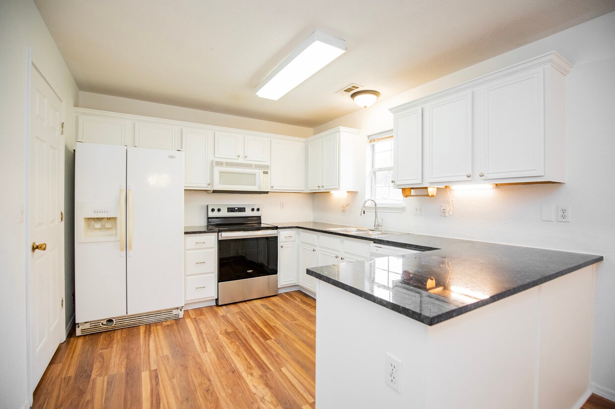 Photo - 215 Broyles St (Farmington, AR)