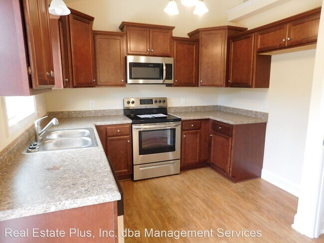 Building Photo - 3 br, 2 bath House - 236 Saratoga Lane