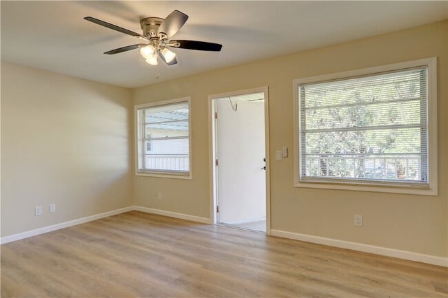 Foto del edificio - 6 Vis Gdns Trl