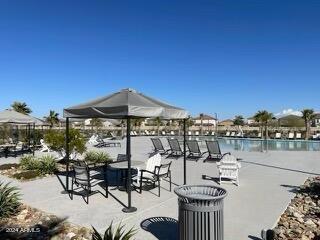 Foto del edificio - 5807 N 89th Dr