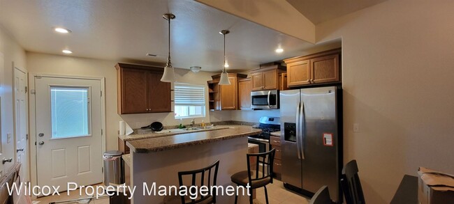 Building Photo - 3 br, 3 bath House - 4801 Skyhawk Way