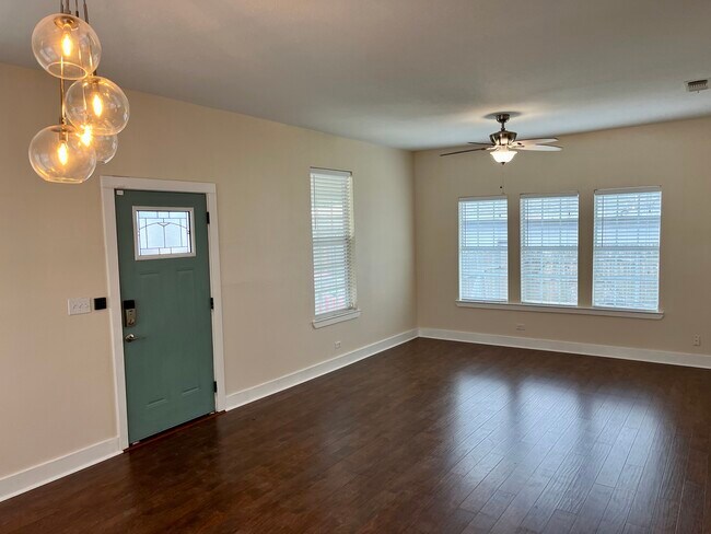 Foto del edificio - 711 N Palmetto