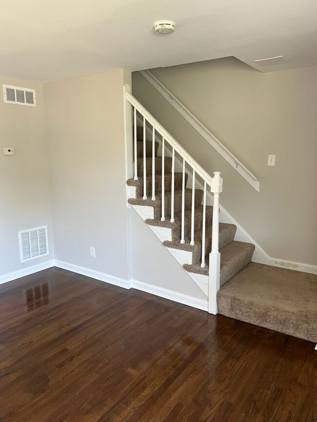 Foto del edificio - Brink Townhome/Row home in Dundalk