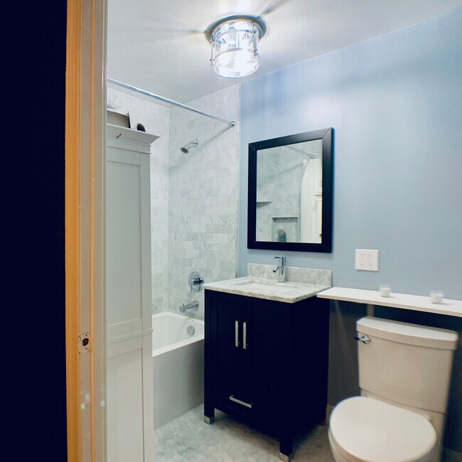 Foto del edificio - 730 11th St NE